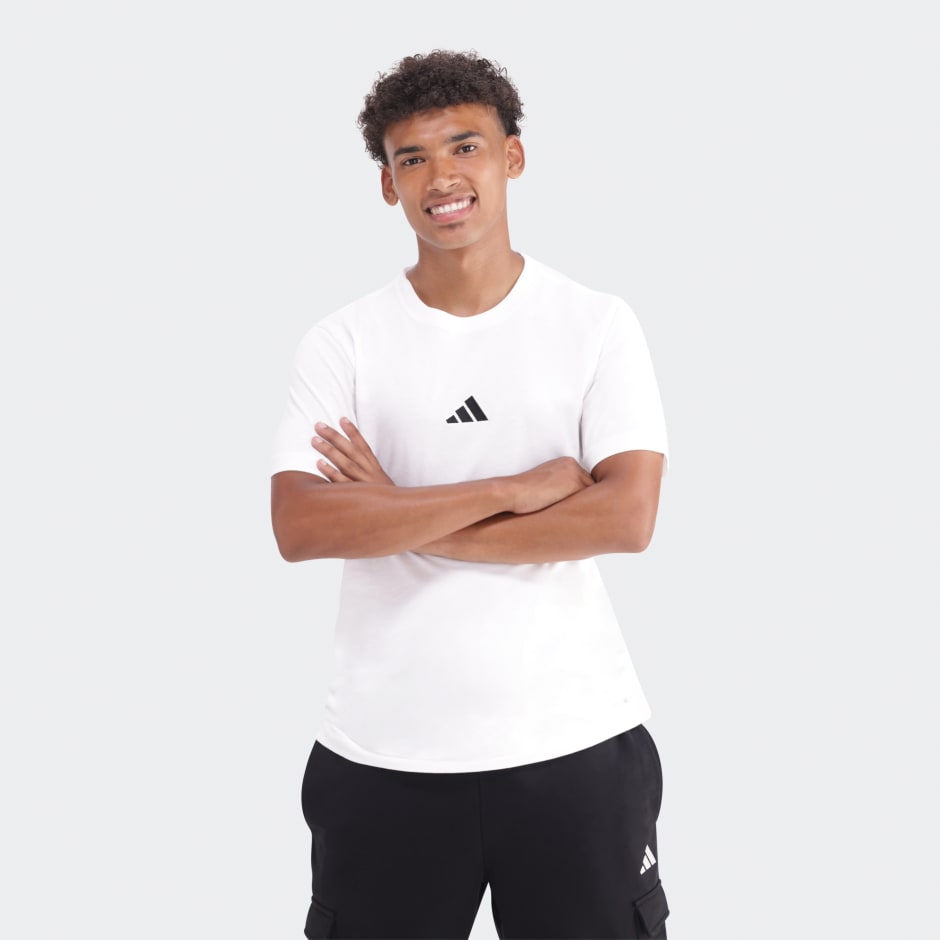 Essentials Small Logo Single Jersey T-Shirt