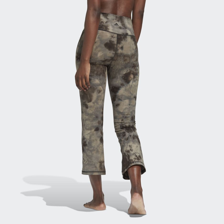 Yoga Studio Earth Flared 7/8 Leggings