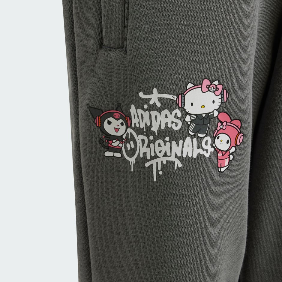 طقم adidas Originals x Hello Kitty Crew