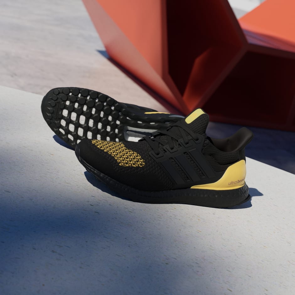 נעלי Ultraboost 1.0