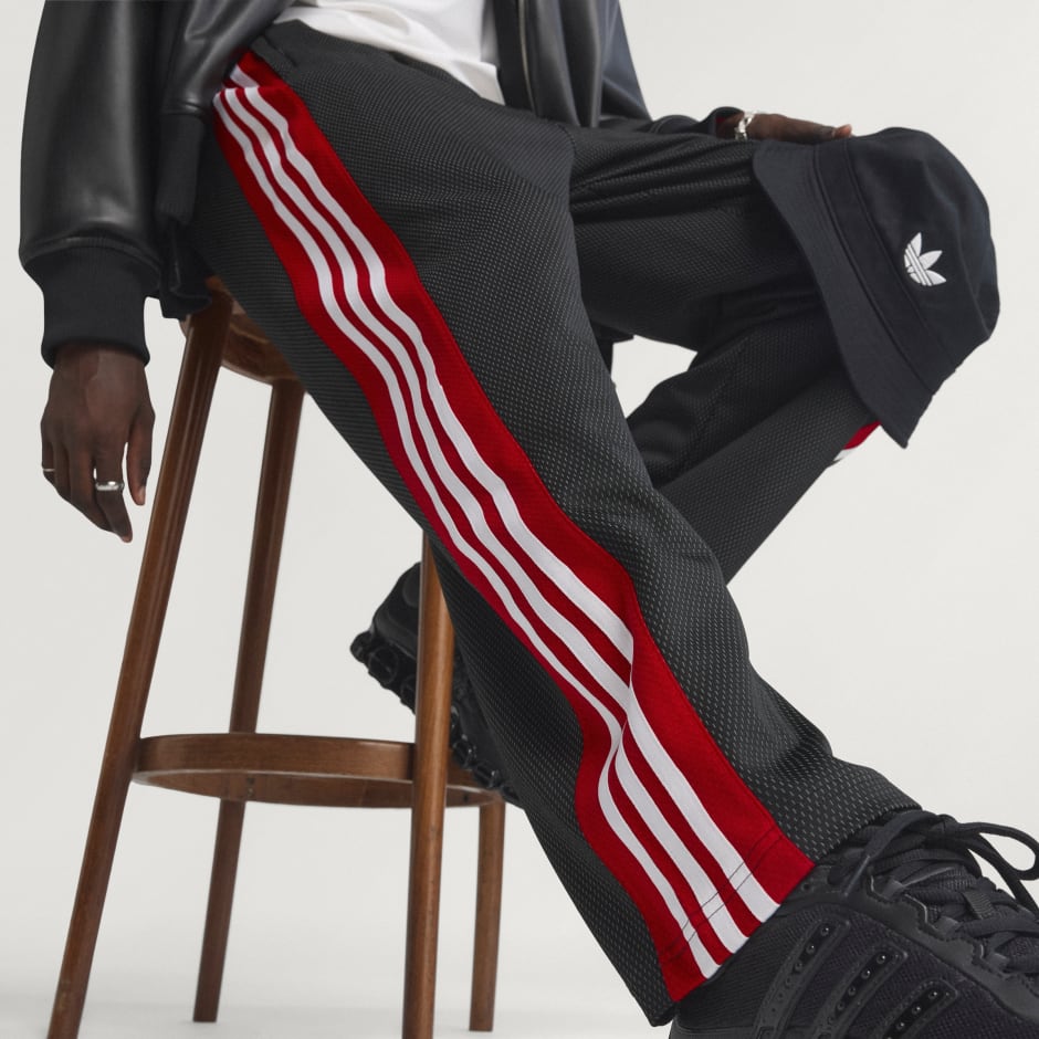 LOOSE MESH TRACKPANTS