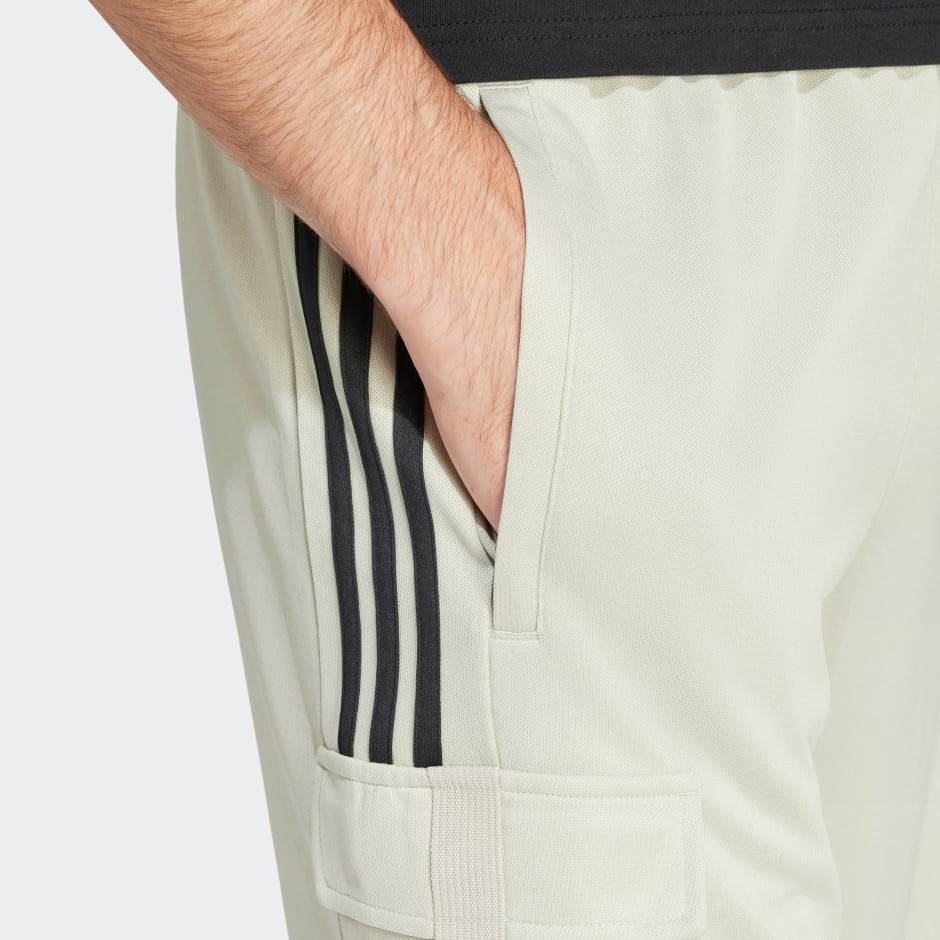 Tiro Cargo Shorts