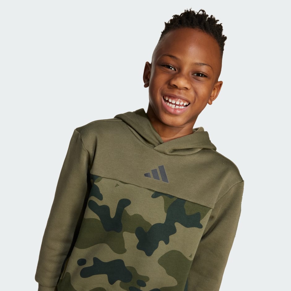 Set jogger din fleece Seasonal Essentials cu imprimeu camo pentru copii