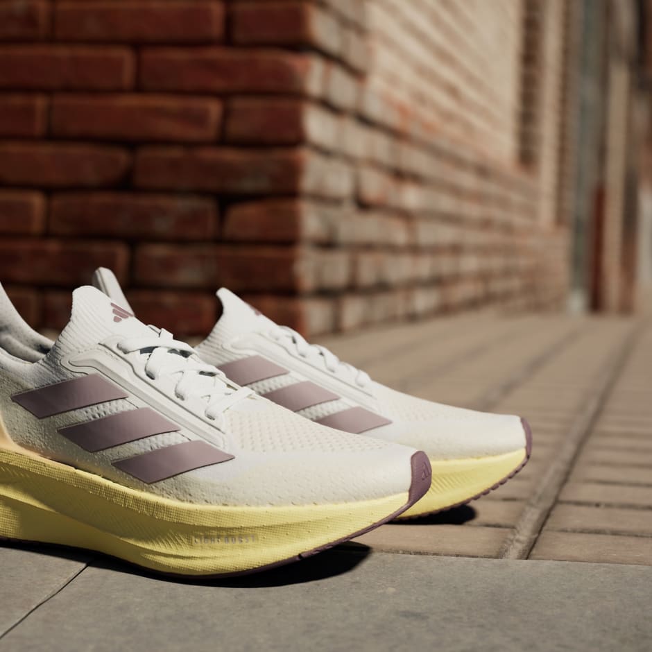 Ultraboost 5x 跑鞋