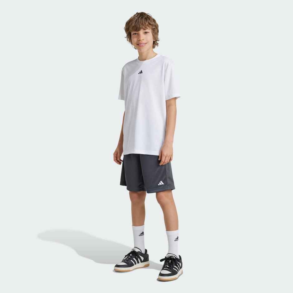 Train Essentials Logo Regular Fit Shorts Kids