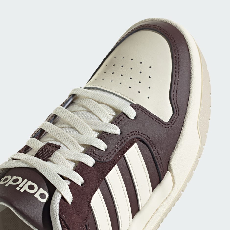 Entrap Low Trainers