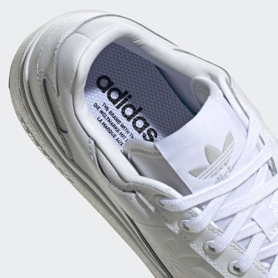 Imagenes de tenis adidas blancos para mujer hot sale