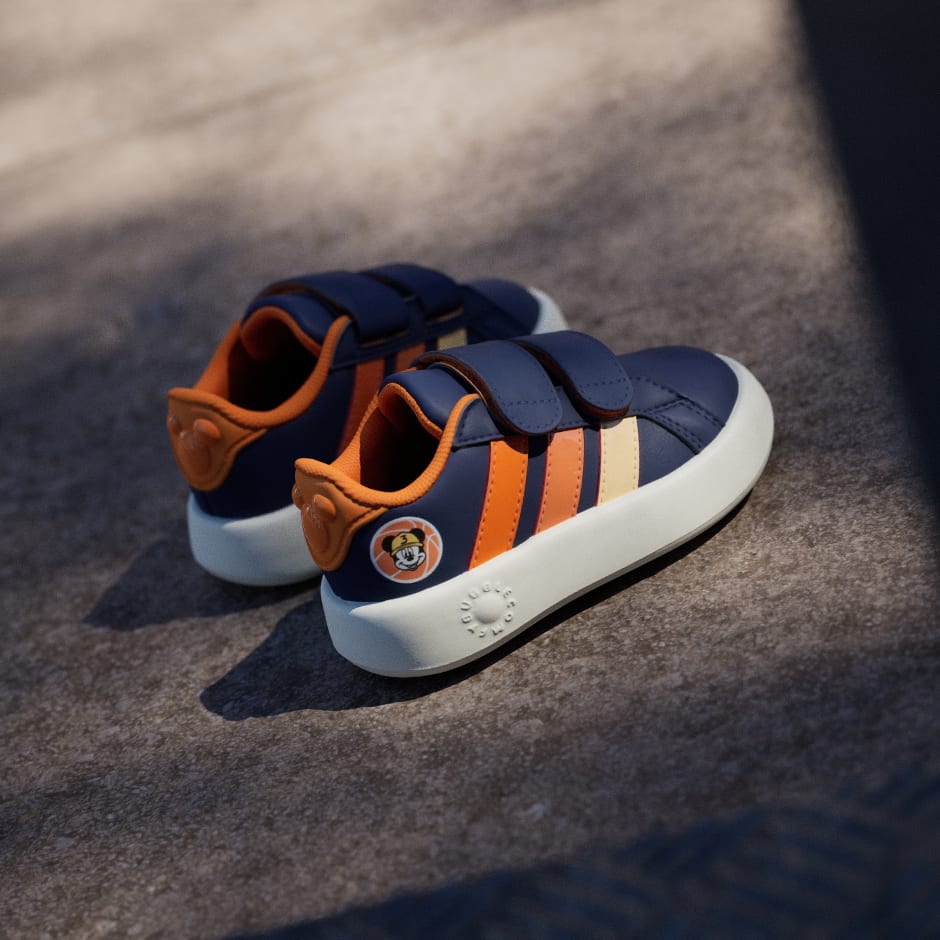 حذاء أديداس x Disney Mickey Mouse Grand Court للأطفال