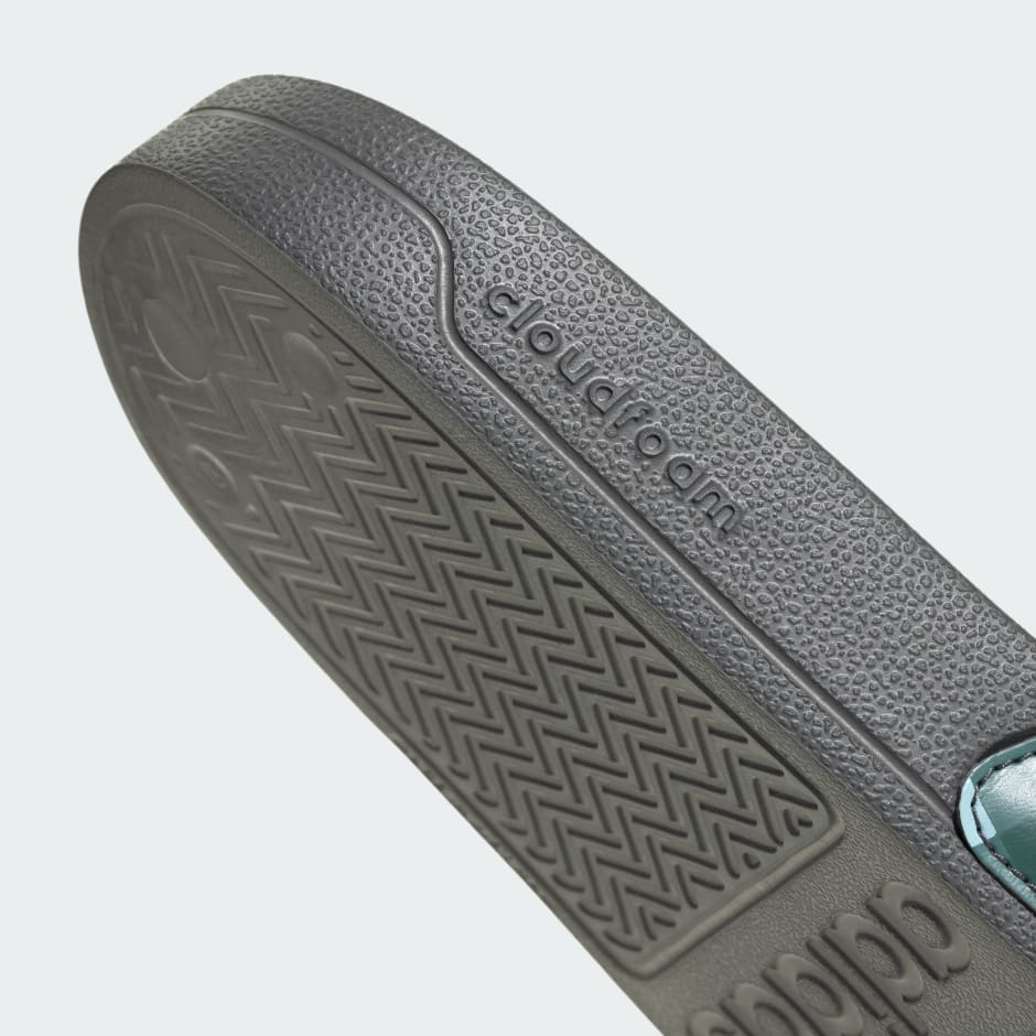 ADILETTE SHOWER MINECRAFT SLIDES