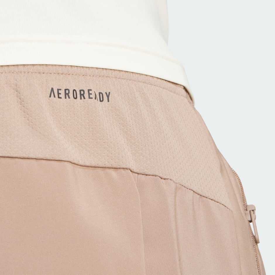 Train Essentials Woven Training Shorts