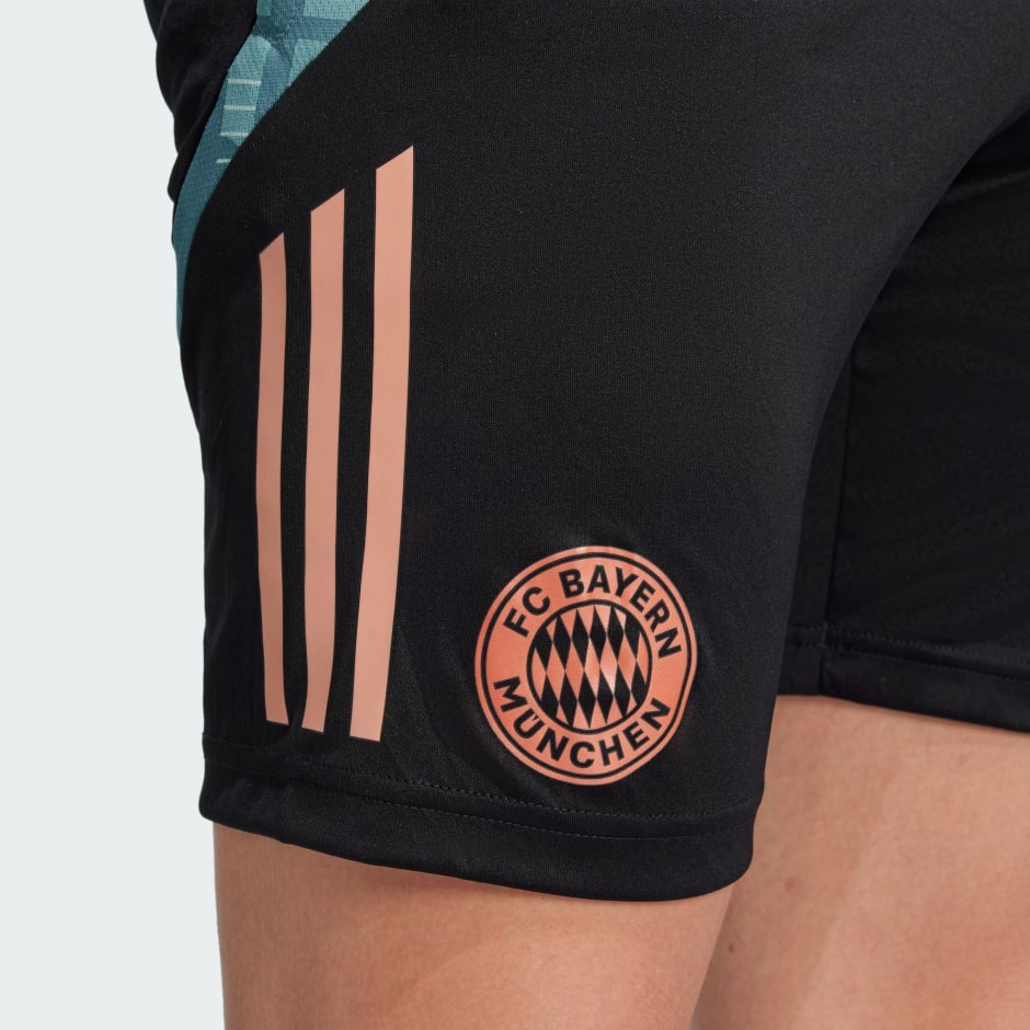 מכנסי אימון קצרים FC Bayern Tiro 24
