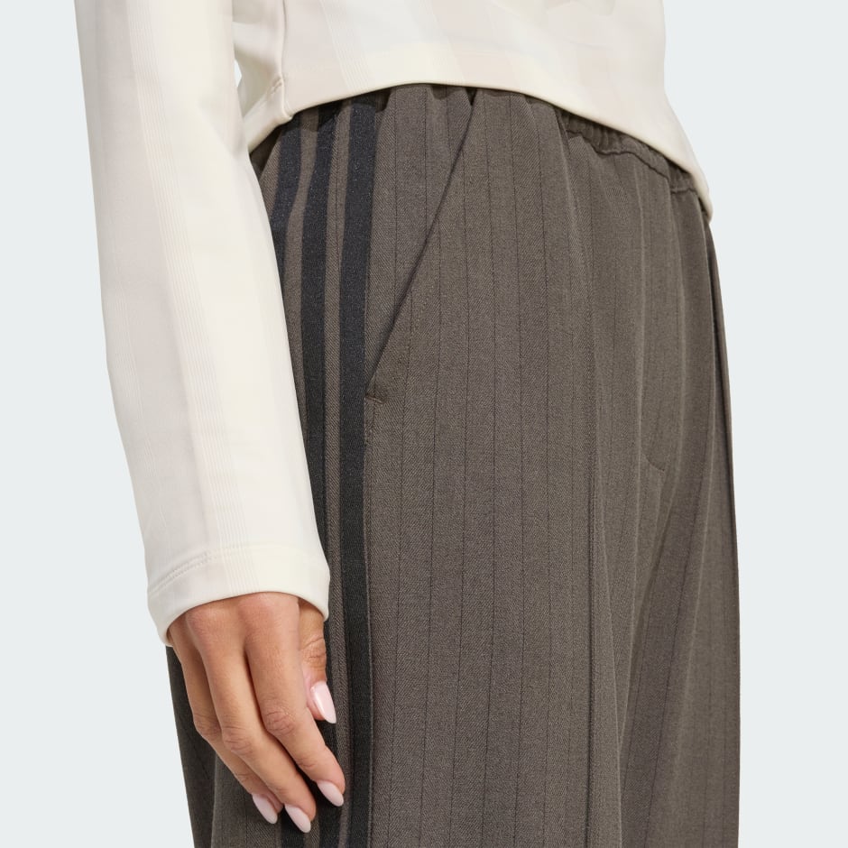 Half-Zip Graphic Football Long-Sleeve Top