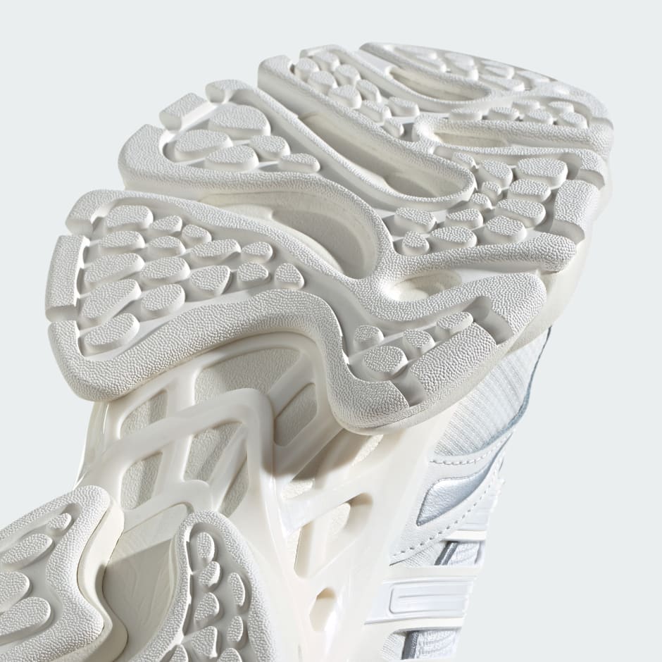 XLG Runner Deluxe Shoes