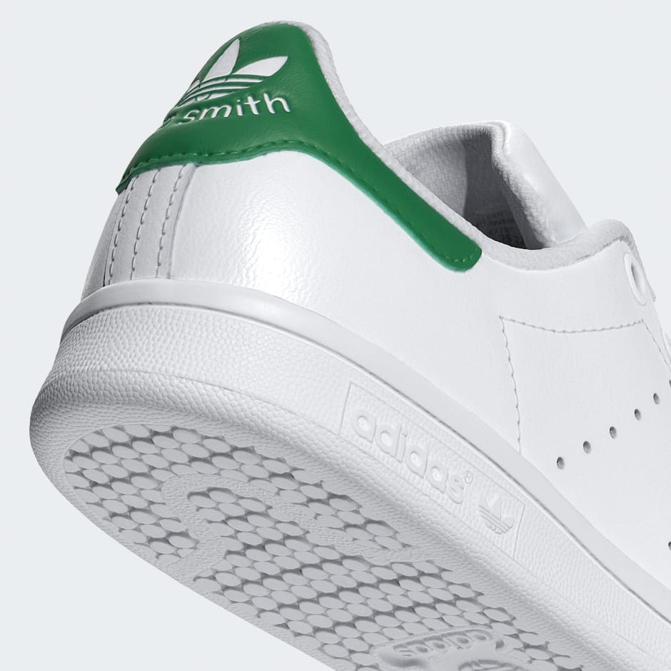 STAN SMITH J