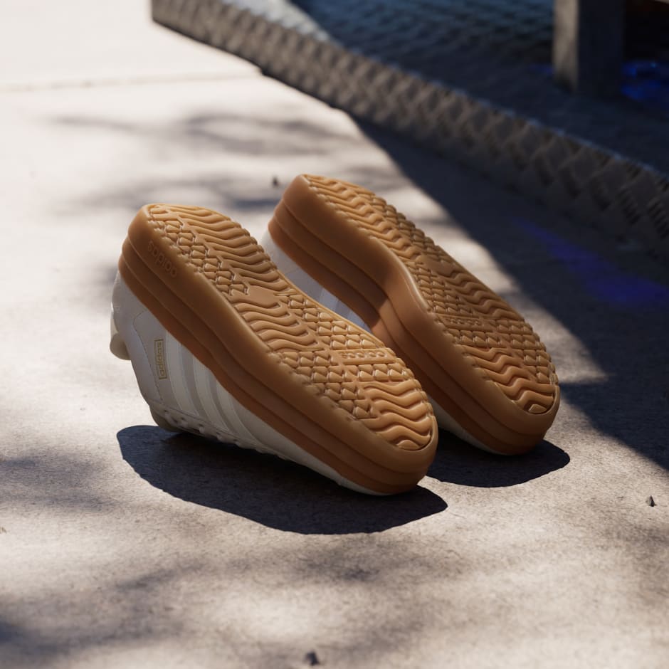 VL Court Bold Shoes