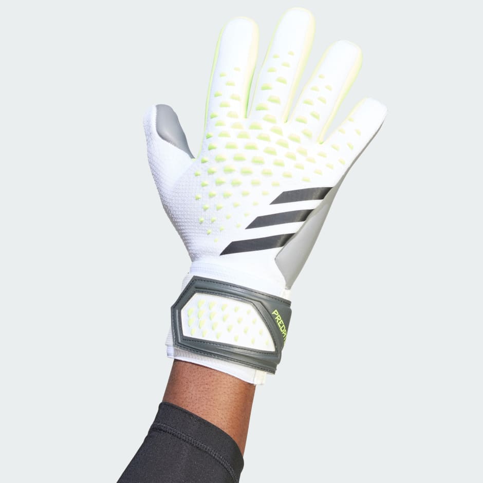 Predator League Gloves image number null