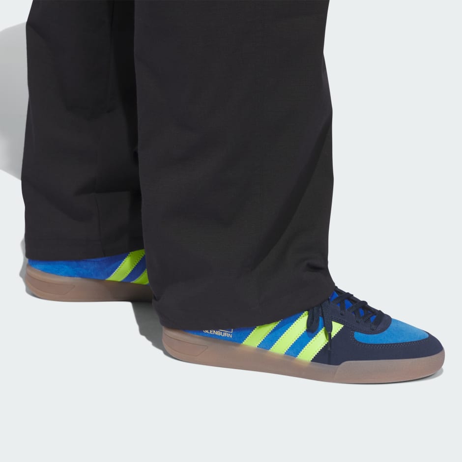 SKATEBOARDING CARGO PANTS