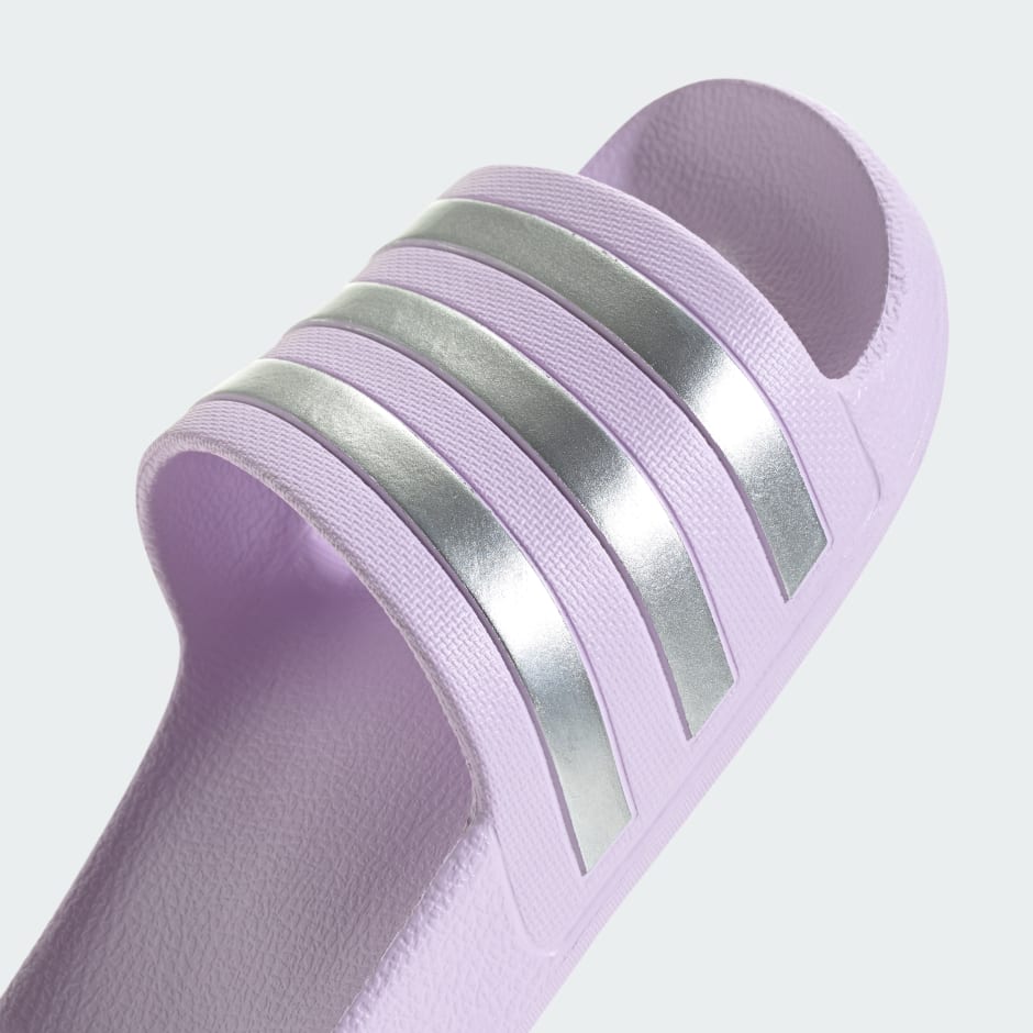 Adilette Aqua Slides