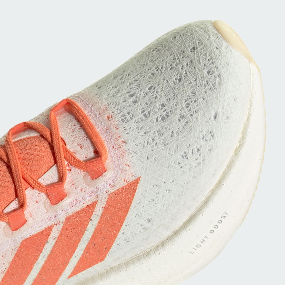 حذاء Ultraboost 5 Strung