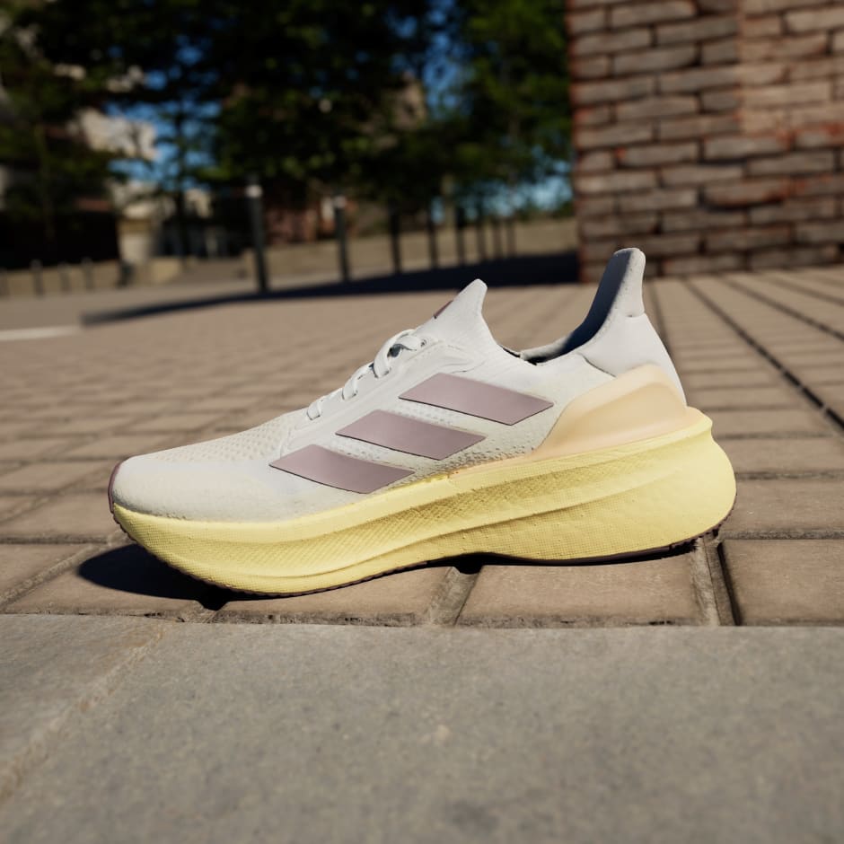 Ultraboost 5x 跑鞋