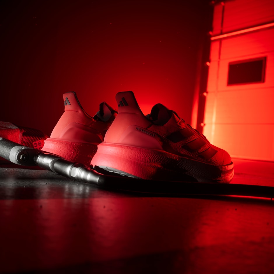 Pantofi ULTRABOOST 5 AUDI F1 TEAM