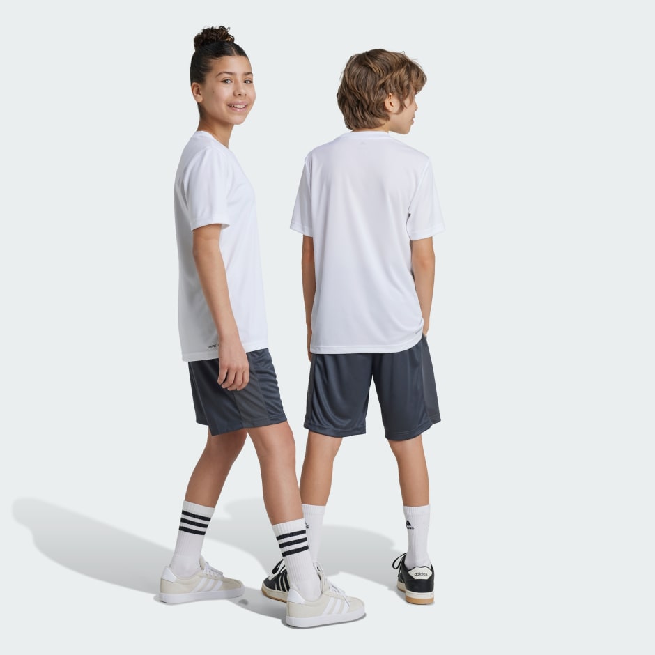 Train Essentials Logo Regular Fit Shorts Kids