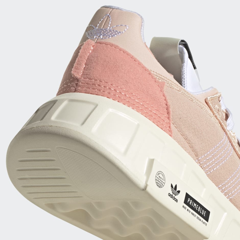 adidas originals geodiver sneakers in pink