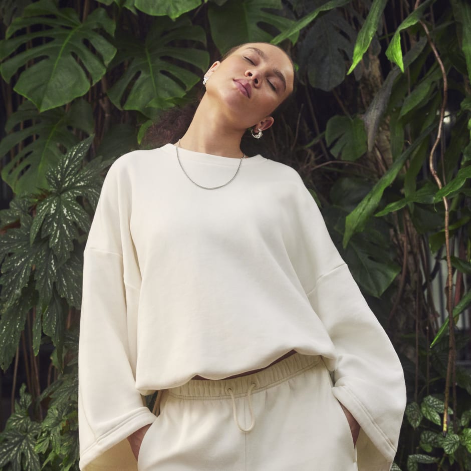 Studio Lounge Fleece Sweatshirt