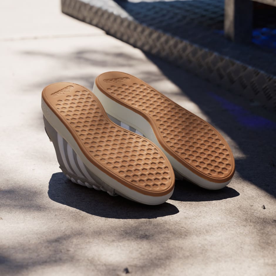 Chaussure Grand Court Base 00s