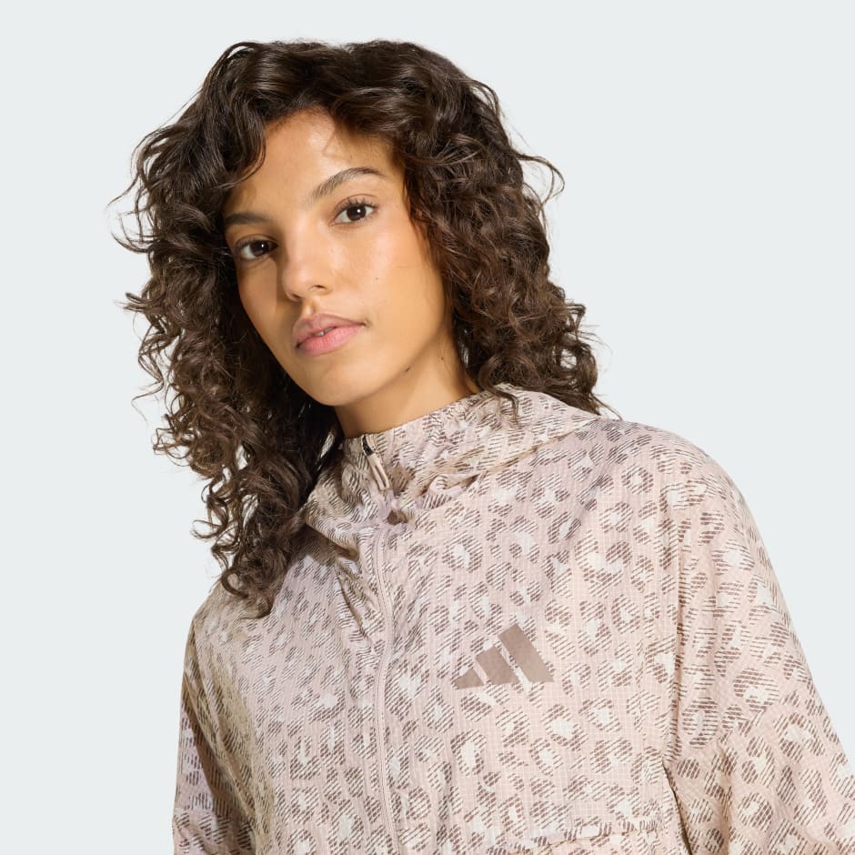 Anorak rezistent la v&acirc;nt Terrex Xploric CLIMA365 cu imprimeu