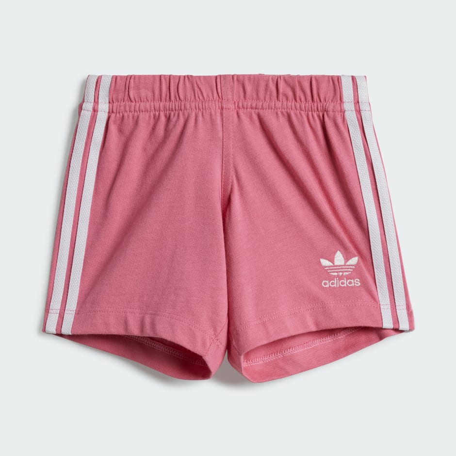 Set cu pantaloni scurți și tricou pentru copii