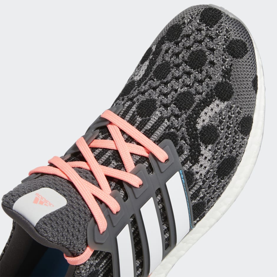 Ultraboost 5 DNA Shoes