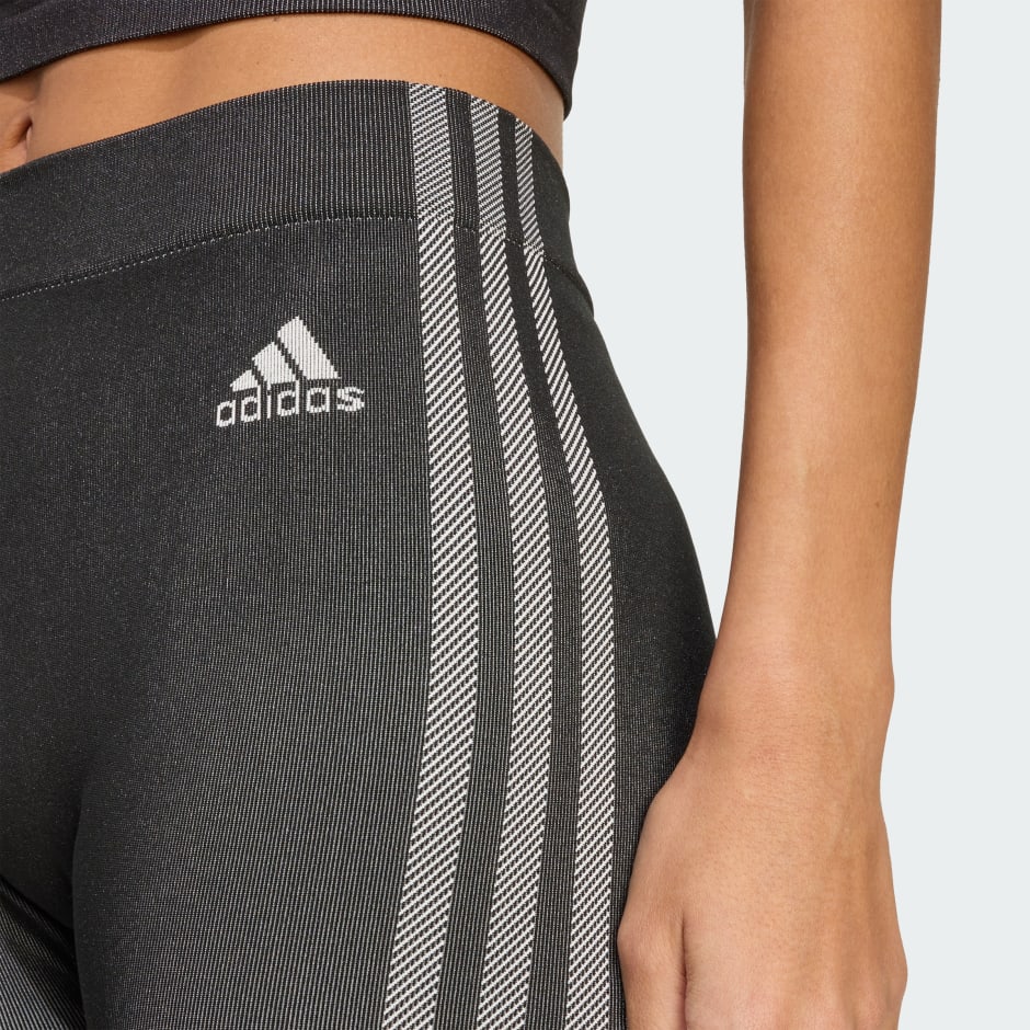 Seamless Booty Shorts