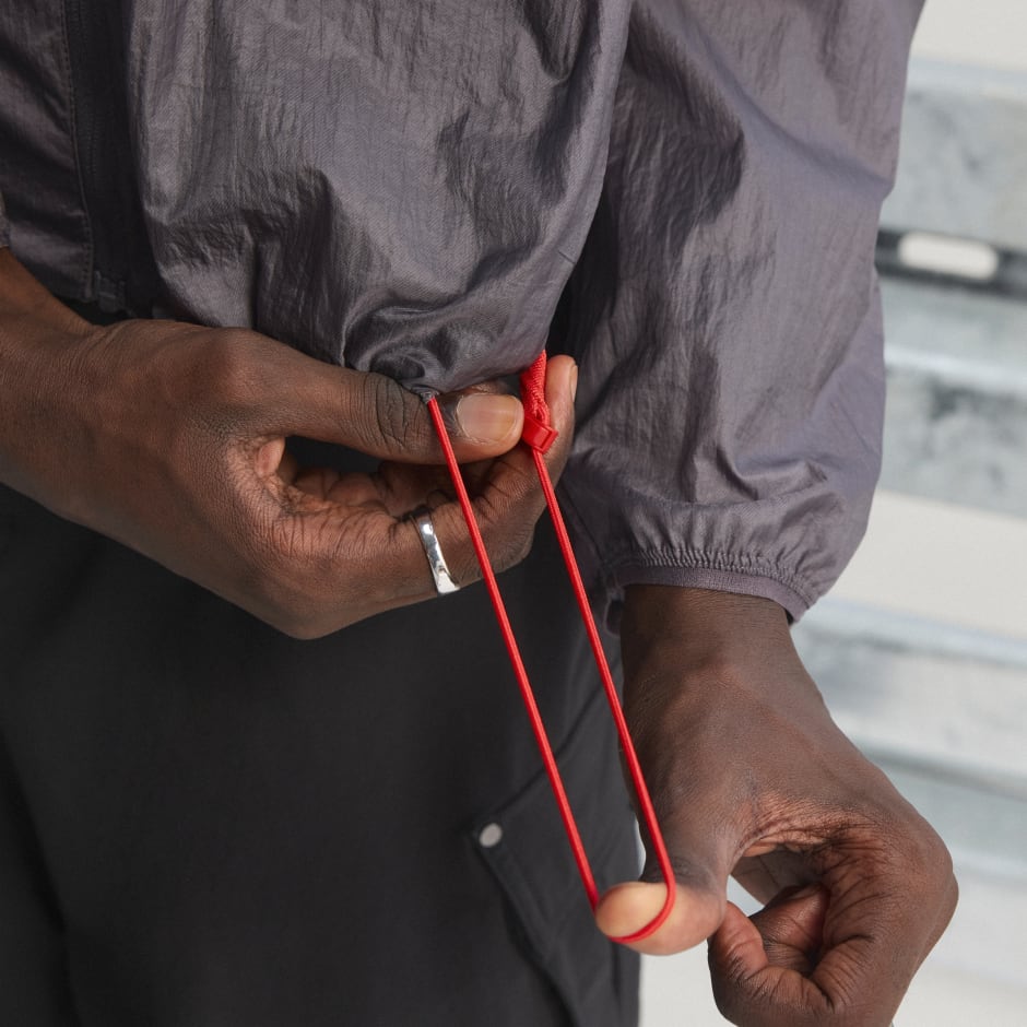 JACHETĂ AUDI REVOLUT F1 TEAM DRIVER PADDOCK