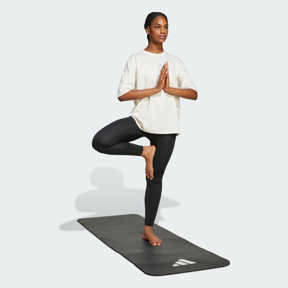 Training Yoga Stretch Body Mind Graphic Tee