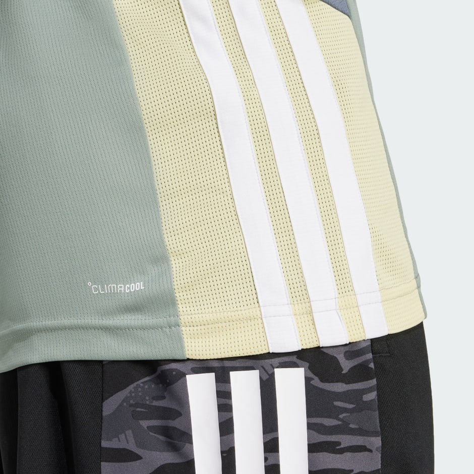 Train Essentials Seasonal Colorblock Tank Top