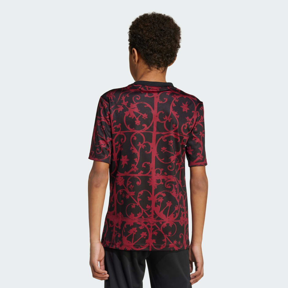 قميص Liverpool FC 25/26 لما قبل المباراة للأطفال.