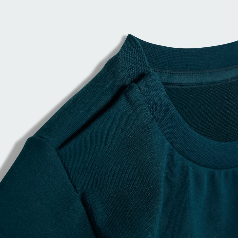 طقم يتضمن تيشيرت ديزني ميكي ماوس للأطفال