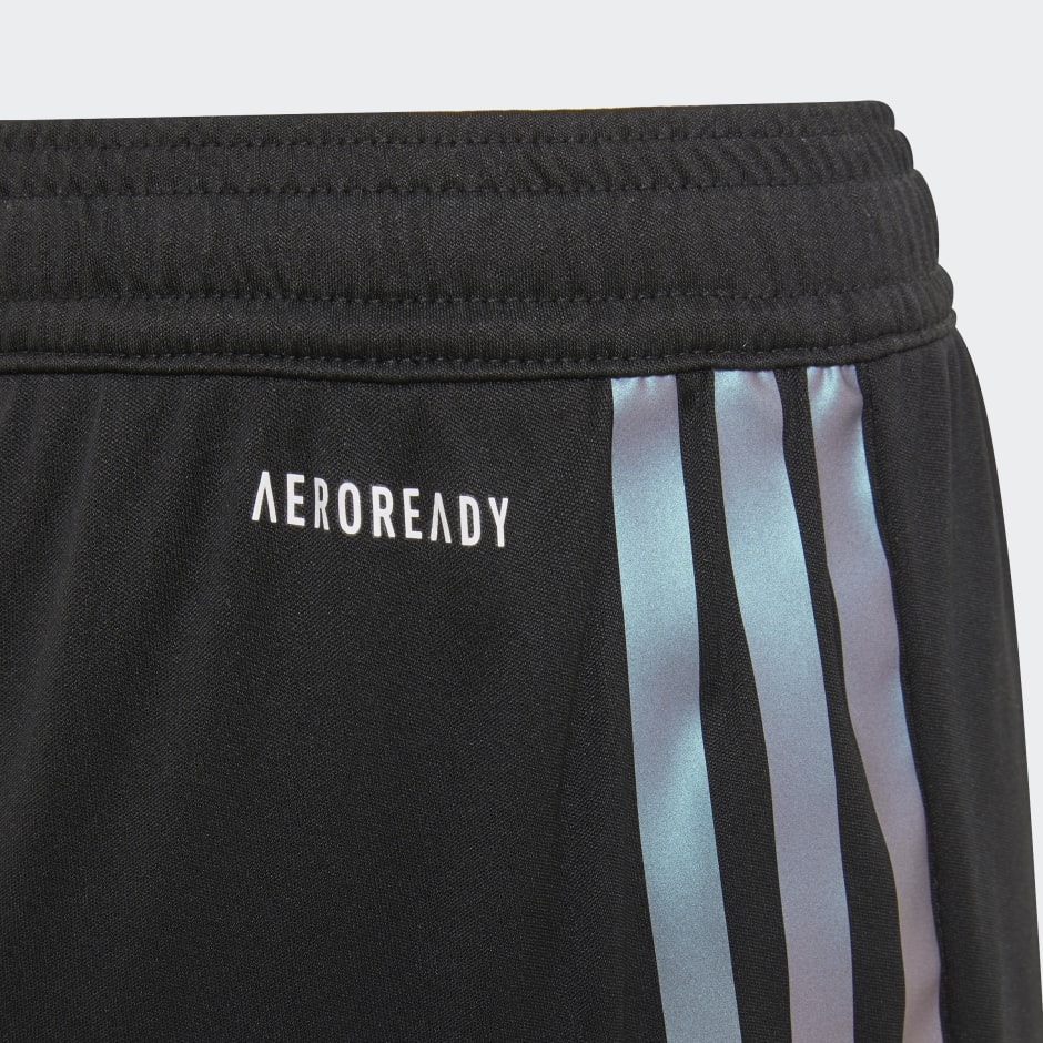 Juventus 21/22 Away Shorts image number null