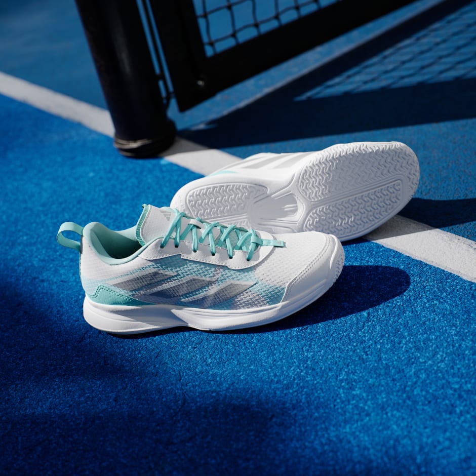 Avaflash Low Tennis Shoes