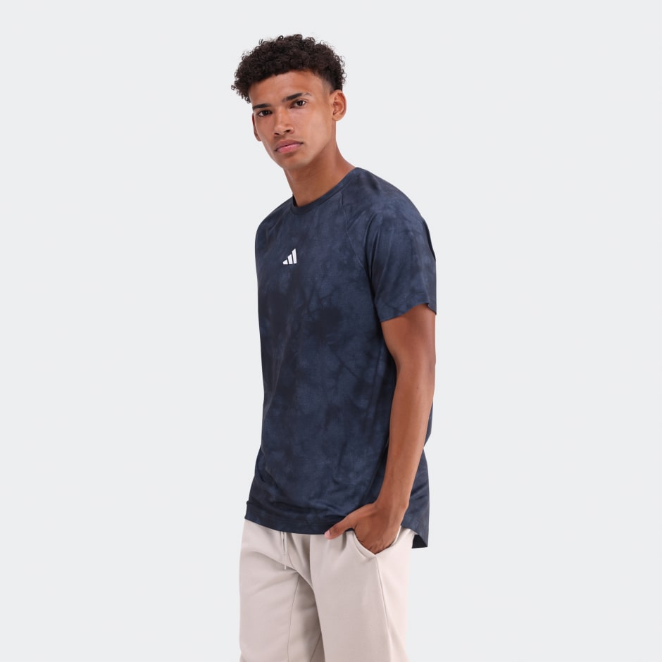 MENS TRAINING ESSENTIAL ALL OVER PRINTED TEE 