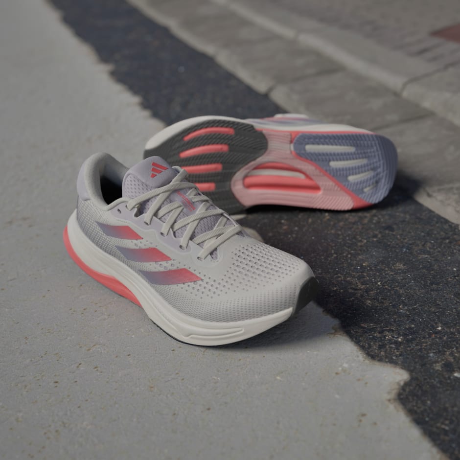 Supernova Solution Running Shoes