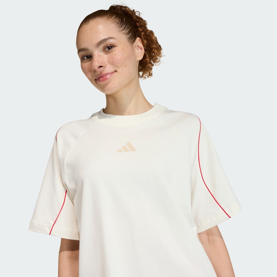 تي شيرت Stadium بالخطوط الثلاثة