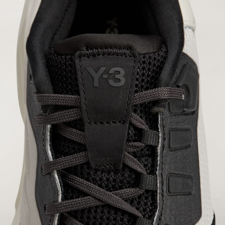Barricade 13 M Y-3