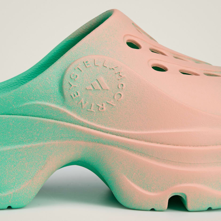 حذاء adidas by Stella McCartney
