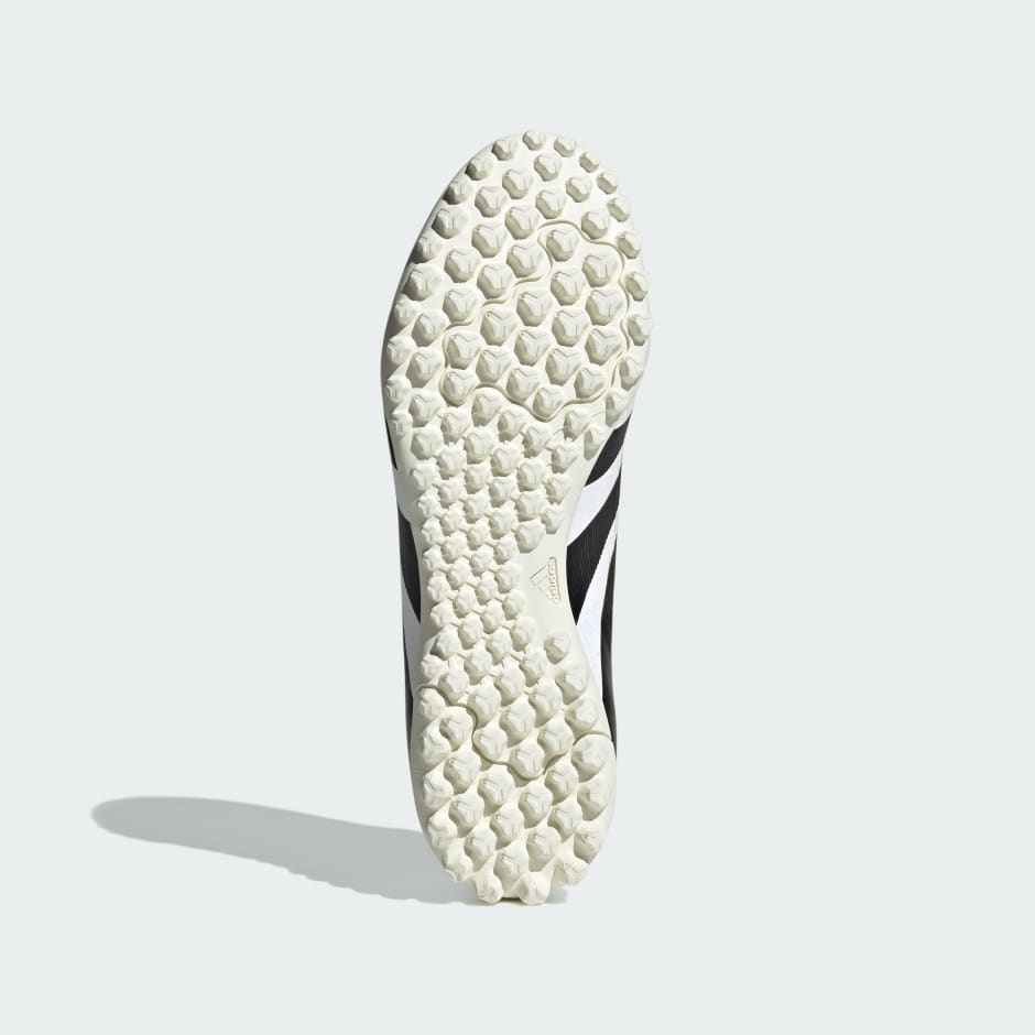 Guayos Predator Club para pasto sint&eacute;tico