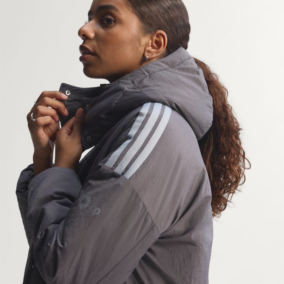 JACHETĂ CĂPTUȘITĂ AUDI REVOLUT F1 TEAM ENGINEERS & MARKETING