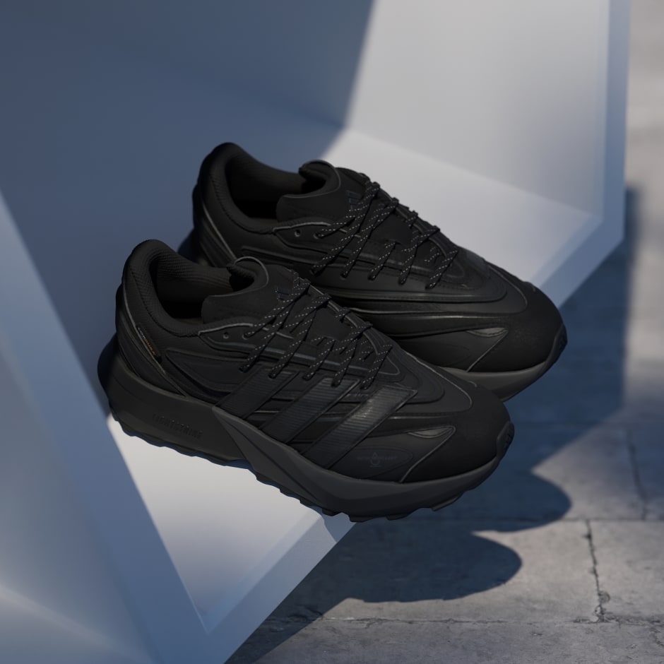 Lightblaze ATR 鞋款