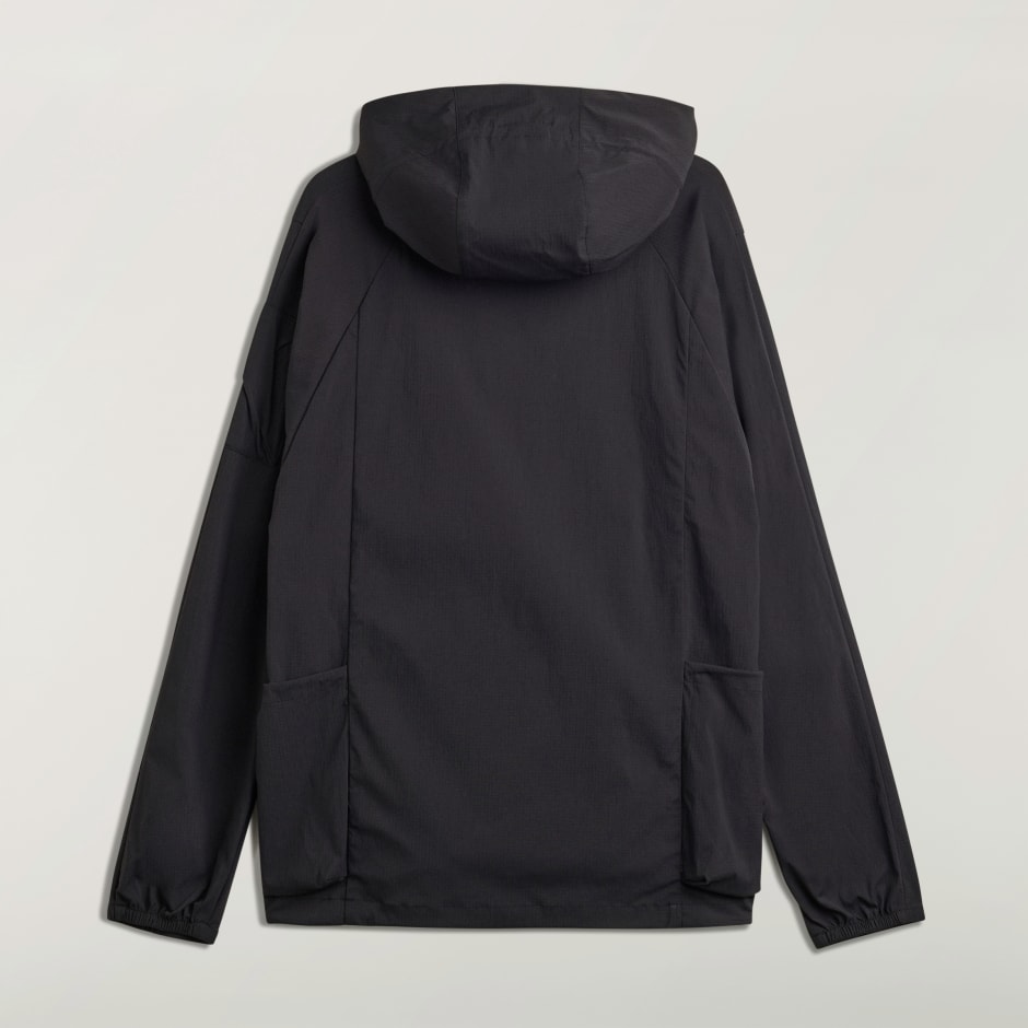 JACHETĂ NEWCASTLE SPZL F.C.