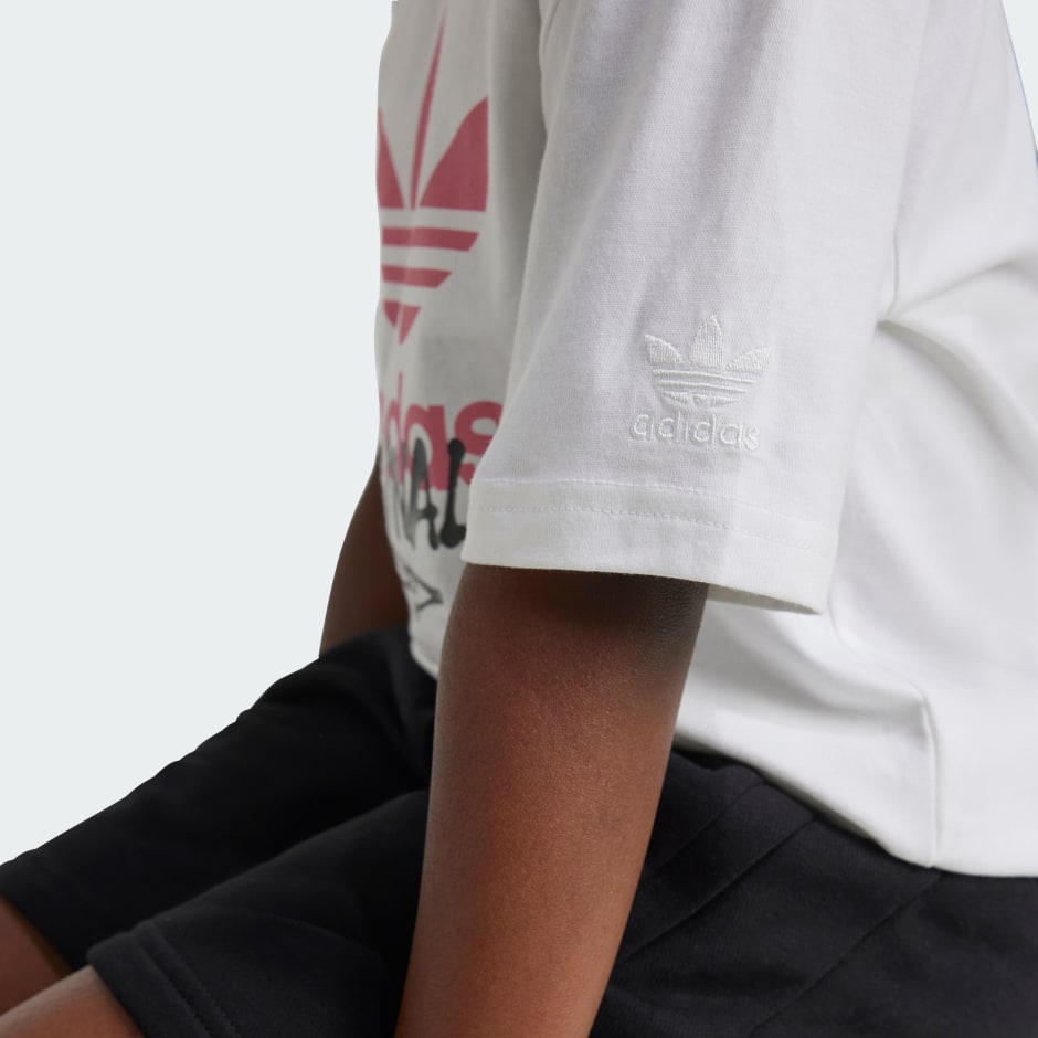 青少年圖案 T 恤